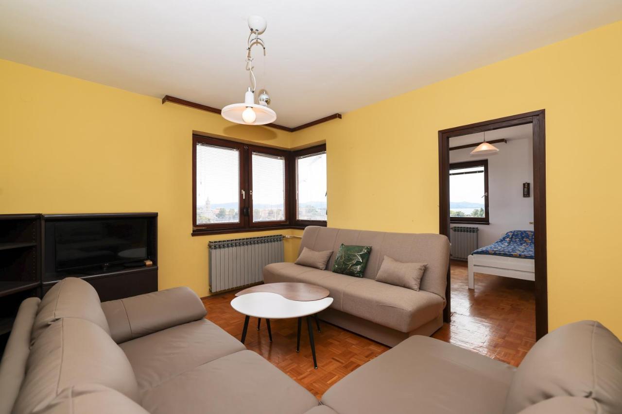 Three Bedroom Tesla Maraska Apartment