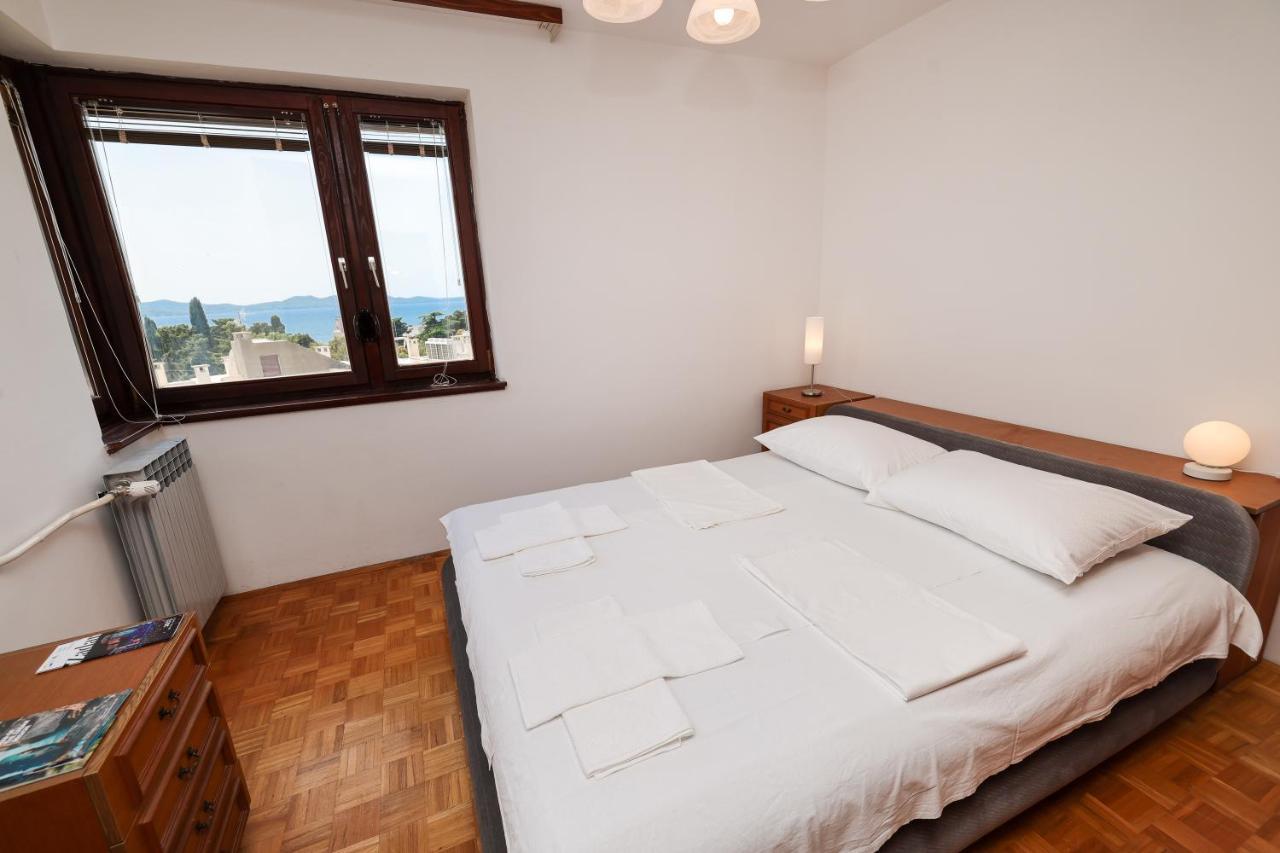 Three Bedroom Tesla Maraska Apartment Zadar