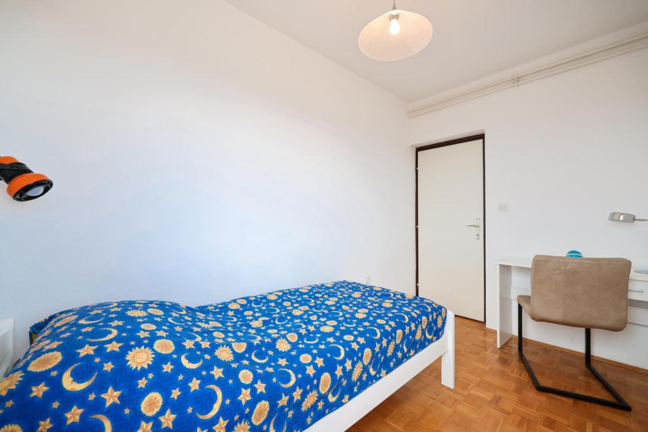 Three Bedroom Tesla Maraska * Zadar